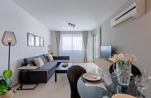 Kapparis Apartment | Stylish One-Bedroom Sea Retreat