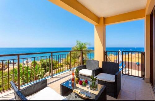 Pomos Villa | Sunset View Mermaid Villa