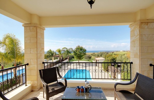 Kouklia Villa | Super 3 bed villa with private pool & sea views in great location! CTO. 0003865