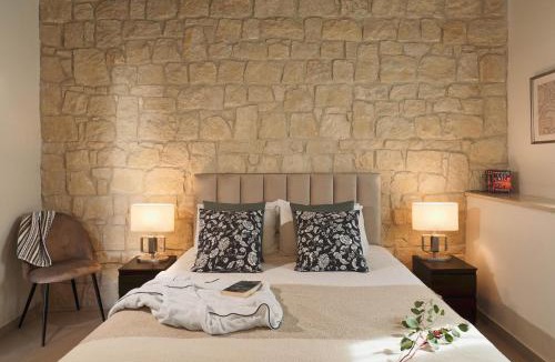 Peristerona House | The Olive Manor Boutique Home