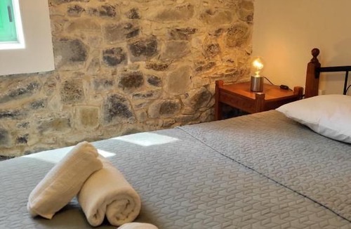 Platres House | ThePlatres.Nest