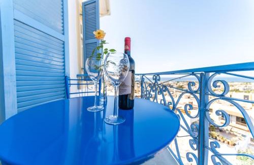 Old Town Apartment | Town Apartment with panoramic seaview
