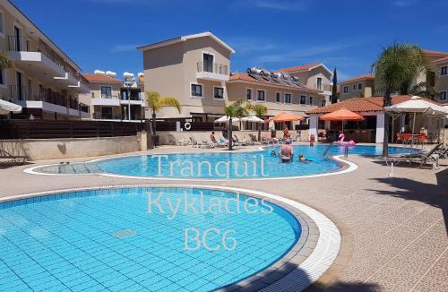 Kapparis Apartment | Tranquil Kyklades BC6, WALK to BEACH