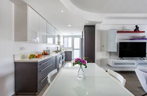 Limassol Apartment | Vasileos Konstantinou – Modern 2BR City Apartment
