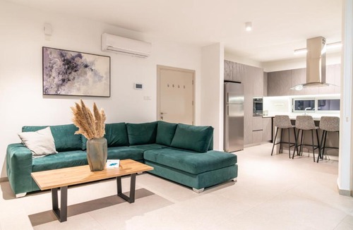 Larnaca City Centre Apartment | Venus Apartment