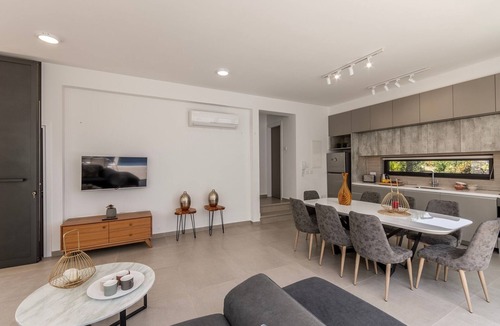 Pernera Villa | villa Almaria 4- 2 bedroom villa with Pool