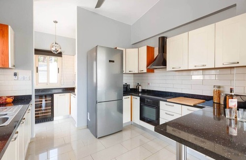 Peyia Town Villa | Villa Amorosa - 4 Bed Villa with Private Pool!