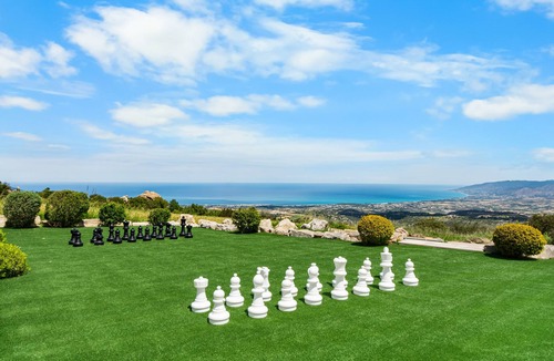 Lara Cottage | Villa Chara - a villa that sleeps 8 guests in 4 bedrooms