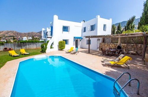 Pomos Villa | Villa Clarissa & Carmel View