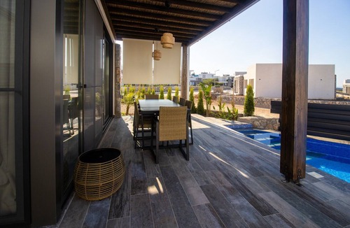 Bahceli Villa | Villa Deja Blu with Private Pool