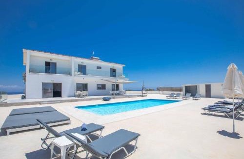 Paralimni Villa | Villa Demeter GA98