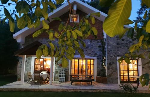 Platres Villa | VILLa ENRIETTe - Panoramic Mountain Retreat in Pano Platres, Cyprus