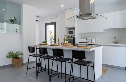 Paralimni Villa | Villa Flora`s 3-Br Retreat with Private Pool & terrace in Protaras