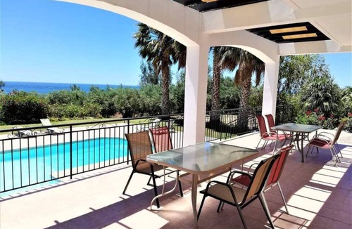 Sea Caves Villa | Villa Gabriella - Secluded and Private Luxury!