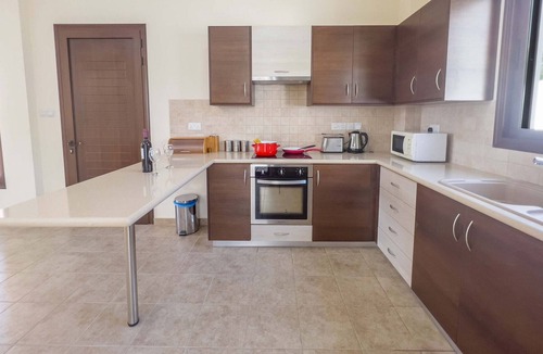Ayia Thekla Villa | Villa Harmony - A peaceful 3 bedroom holiday home