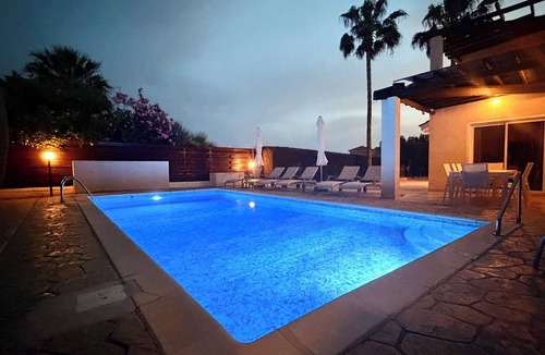 Pegeia House | Villa Isabella Premium Residence – 3BR, Pool & Sea View near the Beach