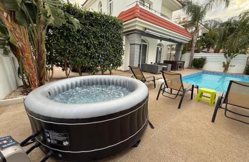 Kapparis House | Villa Mario - 2min walk from Kapparis Beach