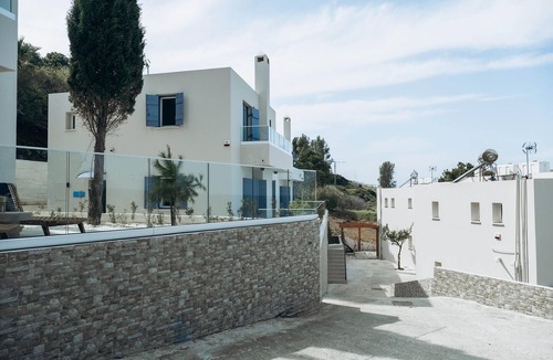 Pachyammos Villa | Villa Omega | Peaceful Coastal Stay with Sea Views