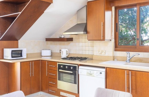 Peyia Town Villa | Villa Sunlove - Four Bedroom Villa, Sleeps 8
