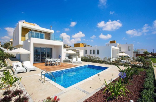 Paphos Villa | Villa Turquoise - Two Bedroom Villa, Sleeps 4