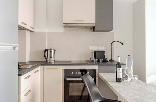 Limassol Apartment | YAMAS Cozy Balcony Studio
