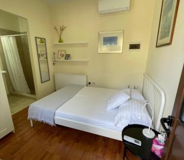 Larnaca Apartment | Yard room with private entrance