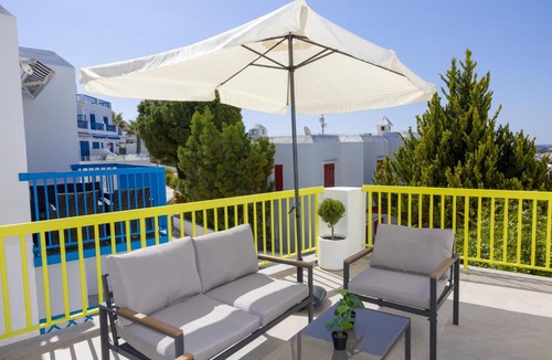 Chlorakas House | Yellow 16 Sea View Vacation Home