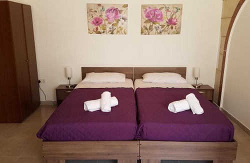 Larnaca Apartment | ZORBAS No 3
