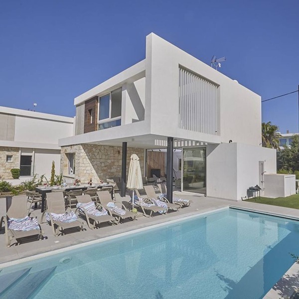 Ayia Napa Kube Villa KB1 - a villa that sleeps 12 guests in 5 bedrooms