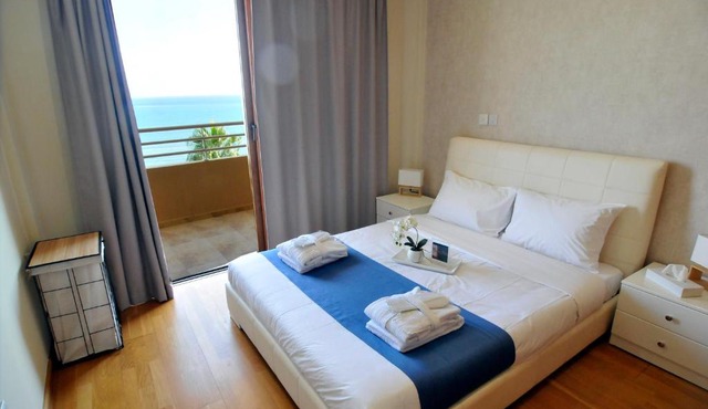 11 Suites - Sunrise Horizon Suite