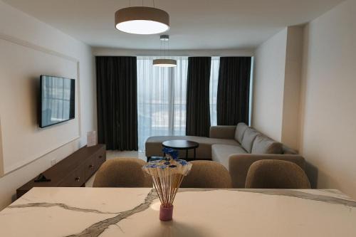2Bedroom Apartment