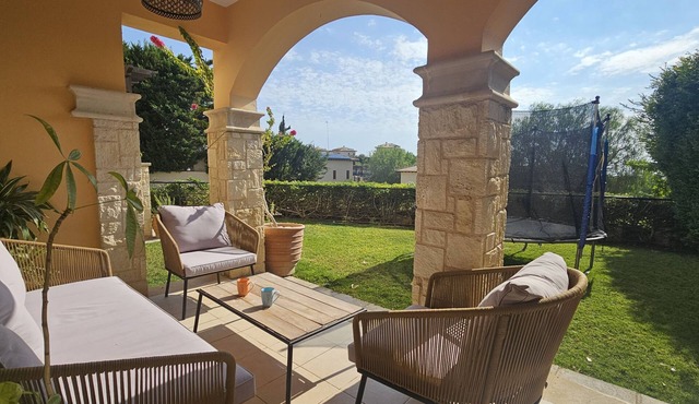 62 APH - Stay Aphrodite Hills Apartment