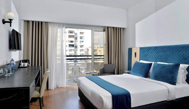 Ajax Hotel
