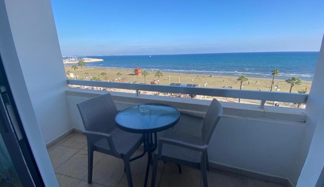 Alex Beach Apartment 33