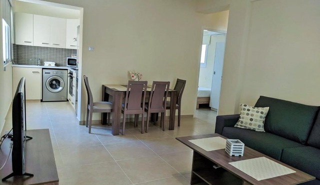 APARTMENT 12 KITION