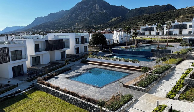 Apartment with Sea View and Resort Facilities