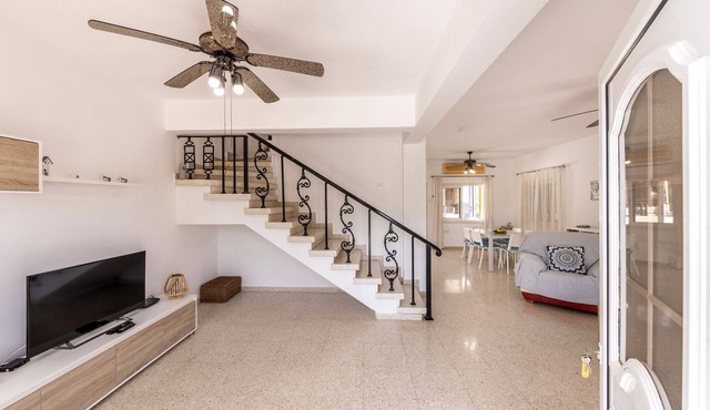 Ayia Thekla Sea Breeze Villa