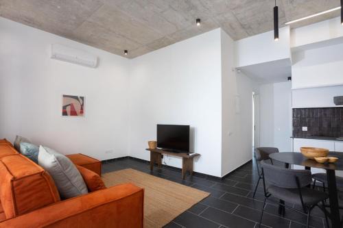 Bridge House 202-2BR Modern Apartment