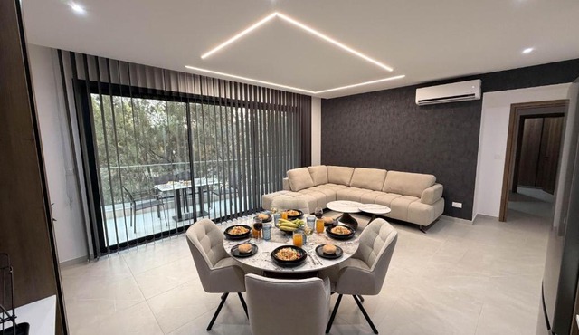 Cecilia Signature Collection in Nicosia