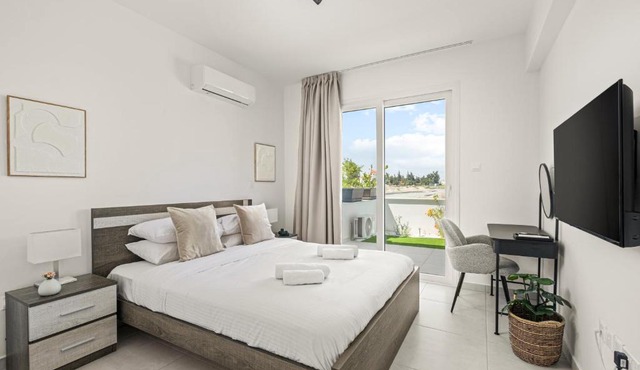 Chic & Elegant Hideaway - Your Luxury Escape