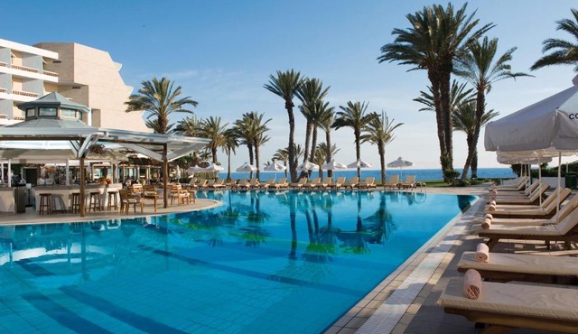 Constantinou Bros Pioneer Beach Hotel