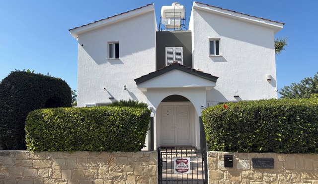 Coral Bay Villa. Private pool. Sea and Mountain Views. Great location. in Paphos