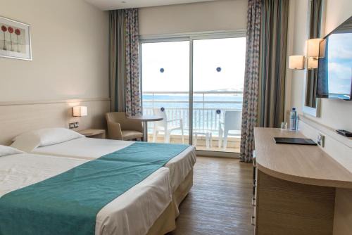 Cynthiana Beach Hotel