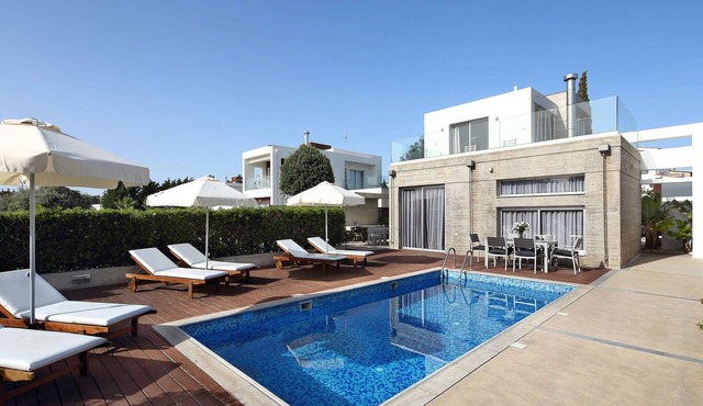 Exclusive Luxury Beach Villas - Tourist Beach Location - Prime Tourist Area Peri in Kato Paphos