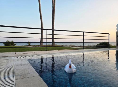 Fabulous beach front house with pool