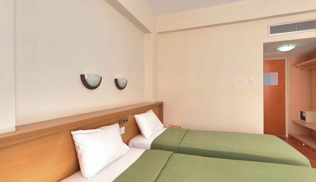 Flamingo Beach Hotel
