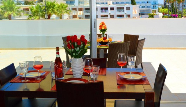 Grand Napa Harbor 3 Bedroom Penthouse Apartment Large 65m2 Balcony with Sea view