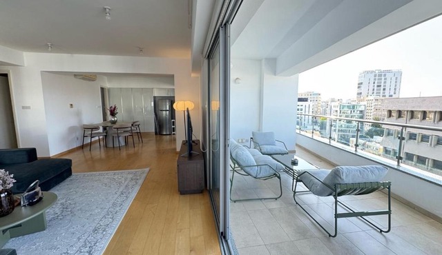 Home in Central Nicosia - Spacious Balcony