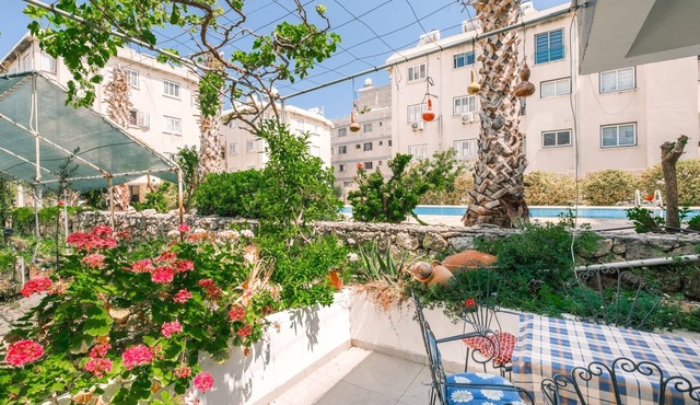 Kyrenia Garden Flat - Two Bedroom House, Sleeps 4