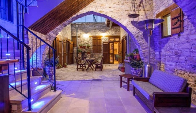 Lazaros Stonehouse